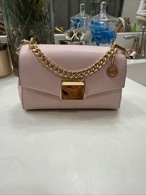 Michael Kors Light Pink Leather Shoulder Bag with Gold Chain